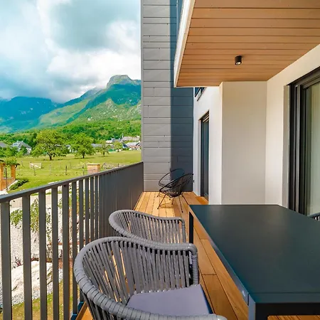 Family Soca Splash *