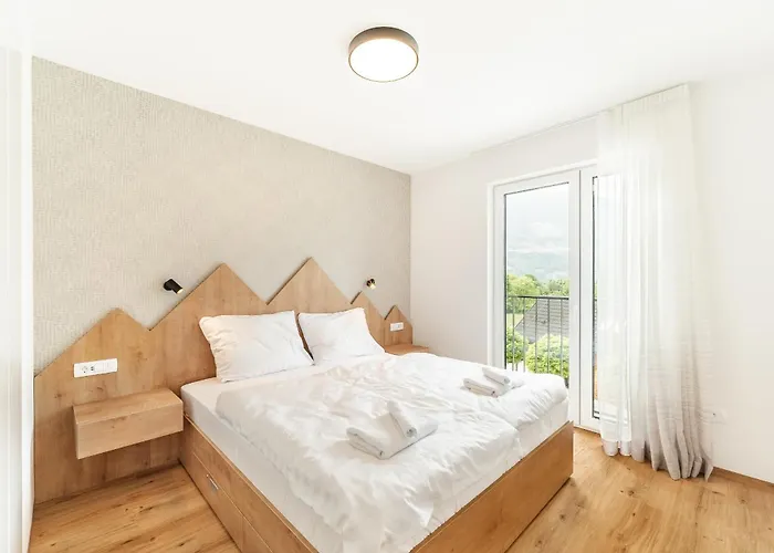 Family Soca Splash בובק